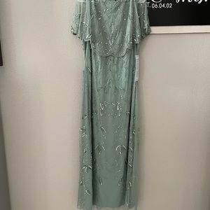 New Women’s 16 sequined & beaded gown